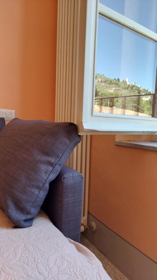 La Casa Del Mago Camere E Appartamenti Pissignano Dış mekan fotoğraf